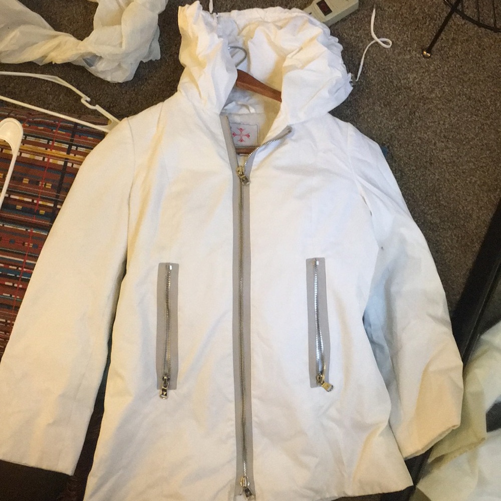 Very nice, Unused, White Jacket